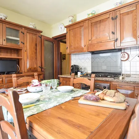 Awesome In With Kitchen * Camaiore