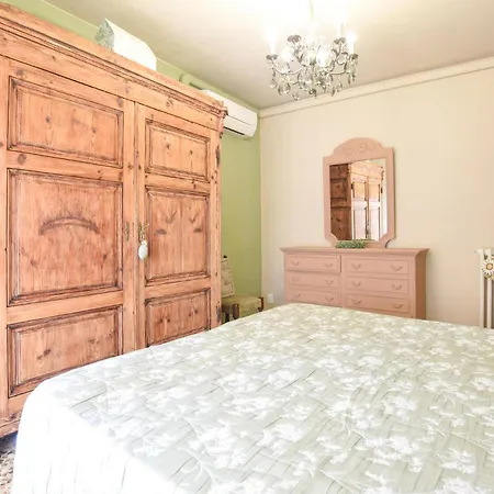 2 Bedroom Cozy In * Camaiore